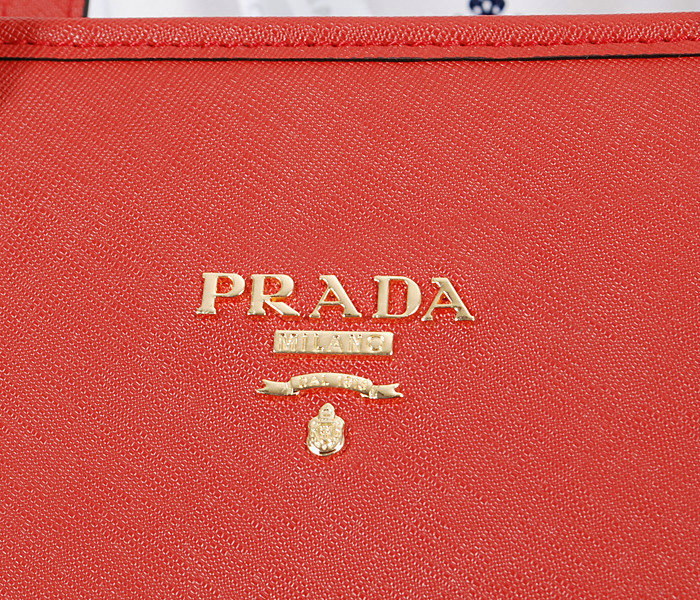 2014 Prada saffiano calfskin leather shoulder bag BN2432 red - Click Image to Close